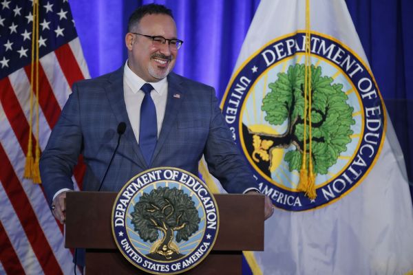 Education Dept. publishes AI guide for edtech developers